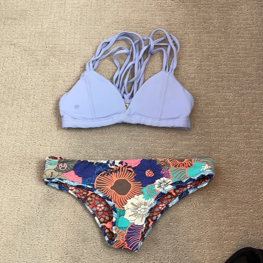 MAAJI REVERSIBLE SWIMSUIT BOTTOM AND TOP SIZE SML